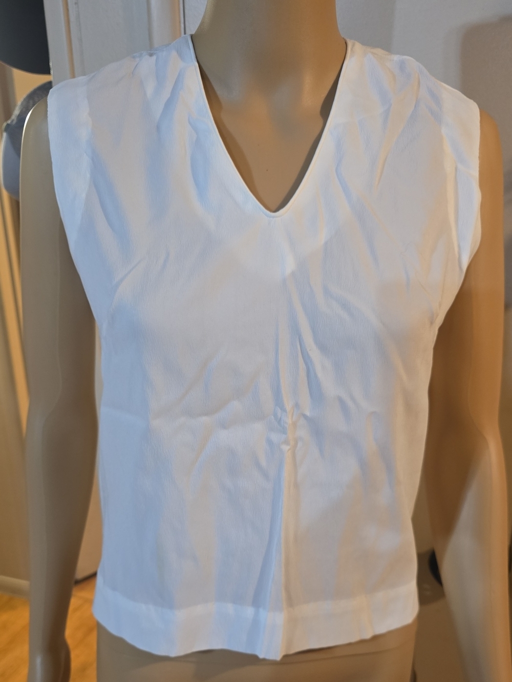 Vintage 60's  White V-Neck Sleeveless Button Back Top By Robbie Of California